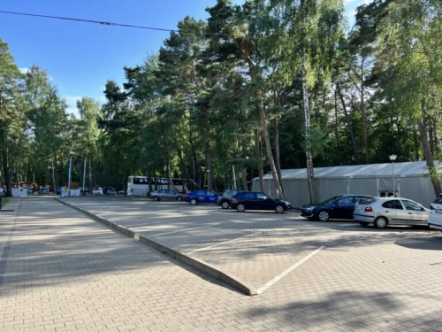 osrodek parking-Sredni-768x576